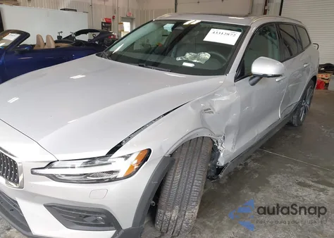 2025 Volvo V60 Cross Country B5 Plus from USA, damaged, VIN YV4L12WK1S2149939